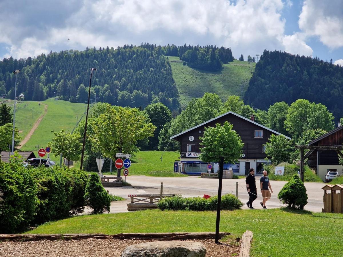 Place Royale Pour 10 A 12 Personnes A 30 Met Des Pistes De Ski Et Vtt Métabief Εξωτερικό φωτογραφία